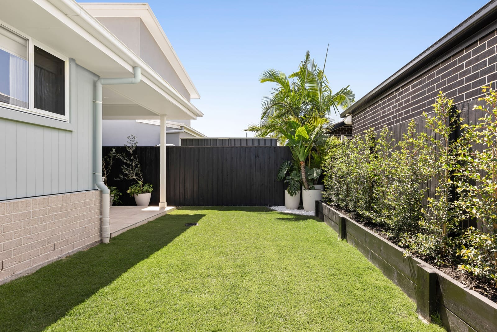 Effortless Contemporary Living in Comfort & Style…