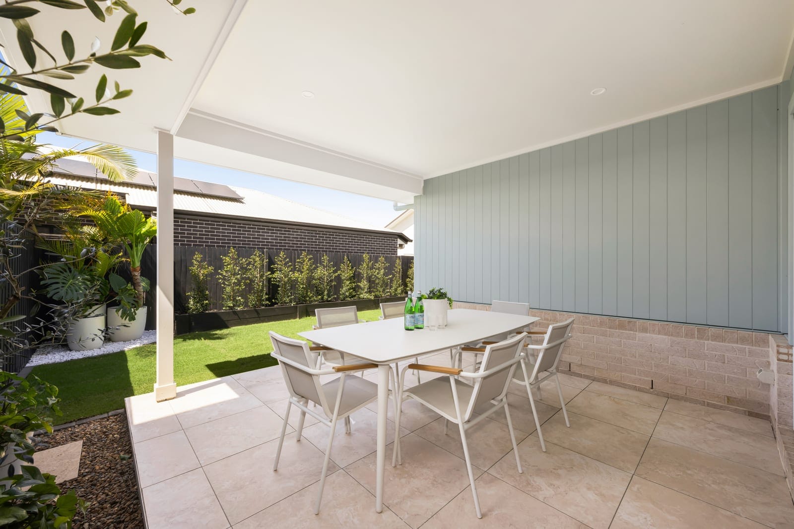 Effortless Contemporary Living in Comfort & Style…