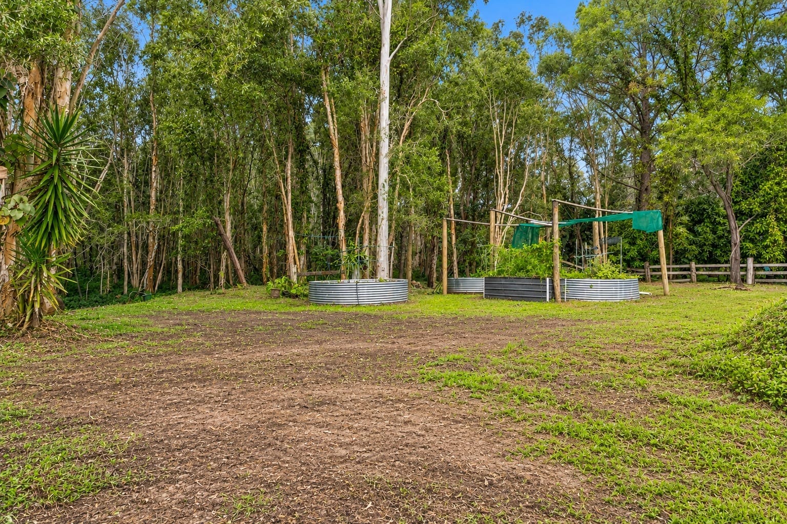 Private Acreage with Granny Flat – Live Now, Build Your Dream Home