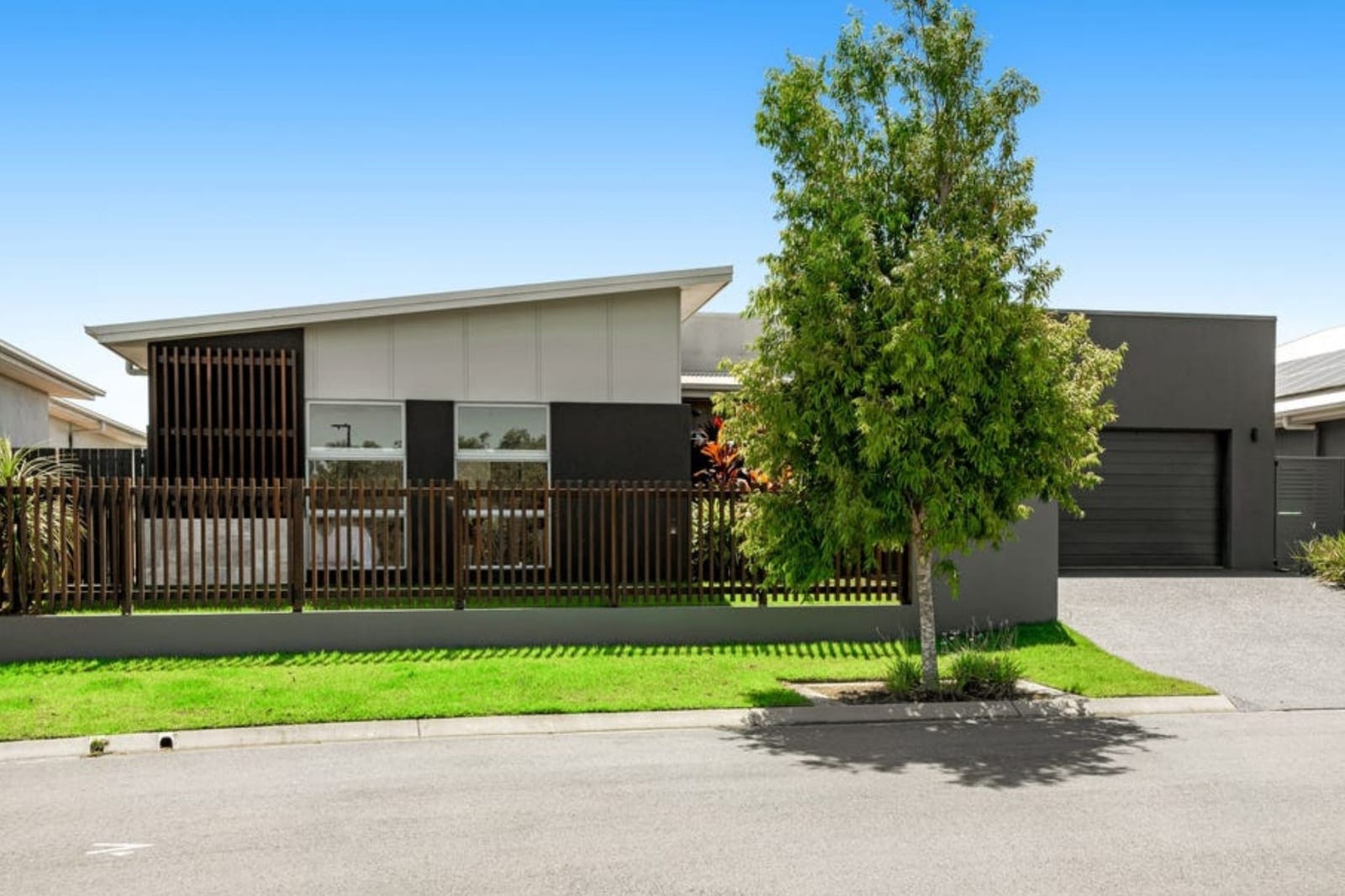 Reserve-Side Living, Designer Style on Rare 576m² Block