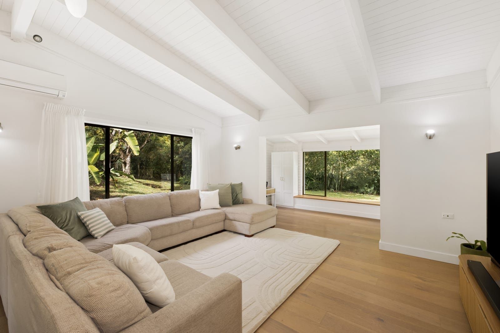 2.5 Acres of Freedom, Just Minutes from the Coast