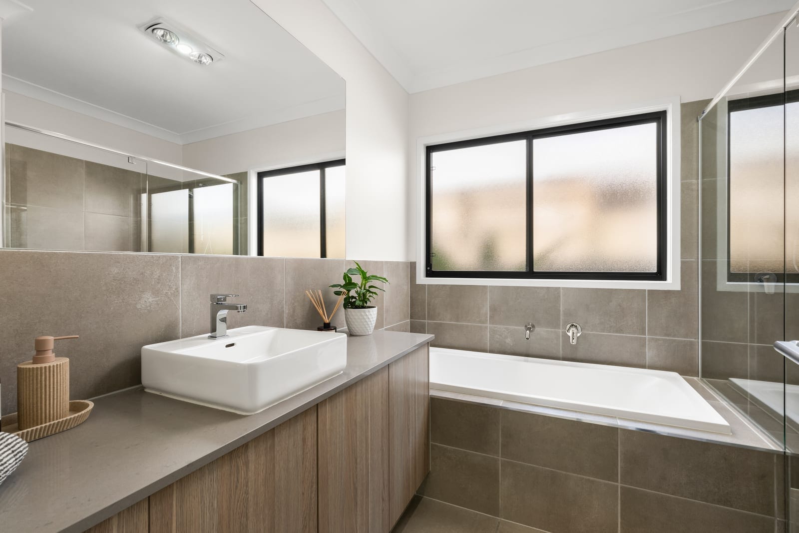 Contemporary Comfort Moments from Aura’s Best Lifestyle Amenities