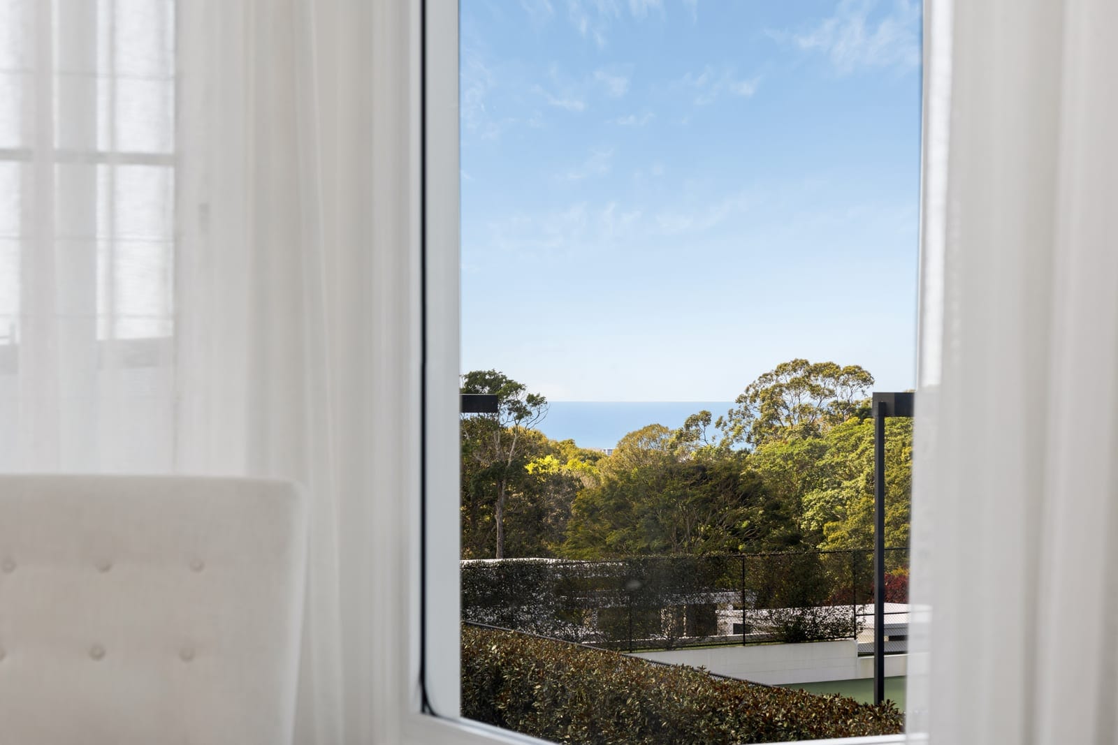 High-End, Luxury-Laden Designer Living in TOP Location