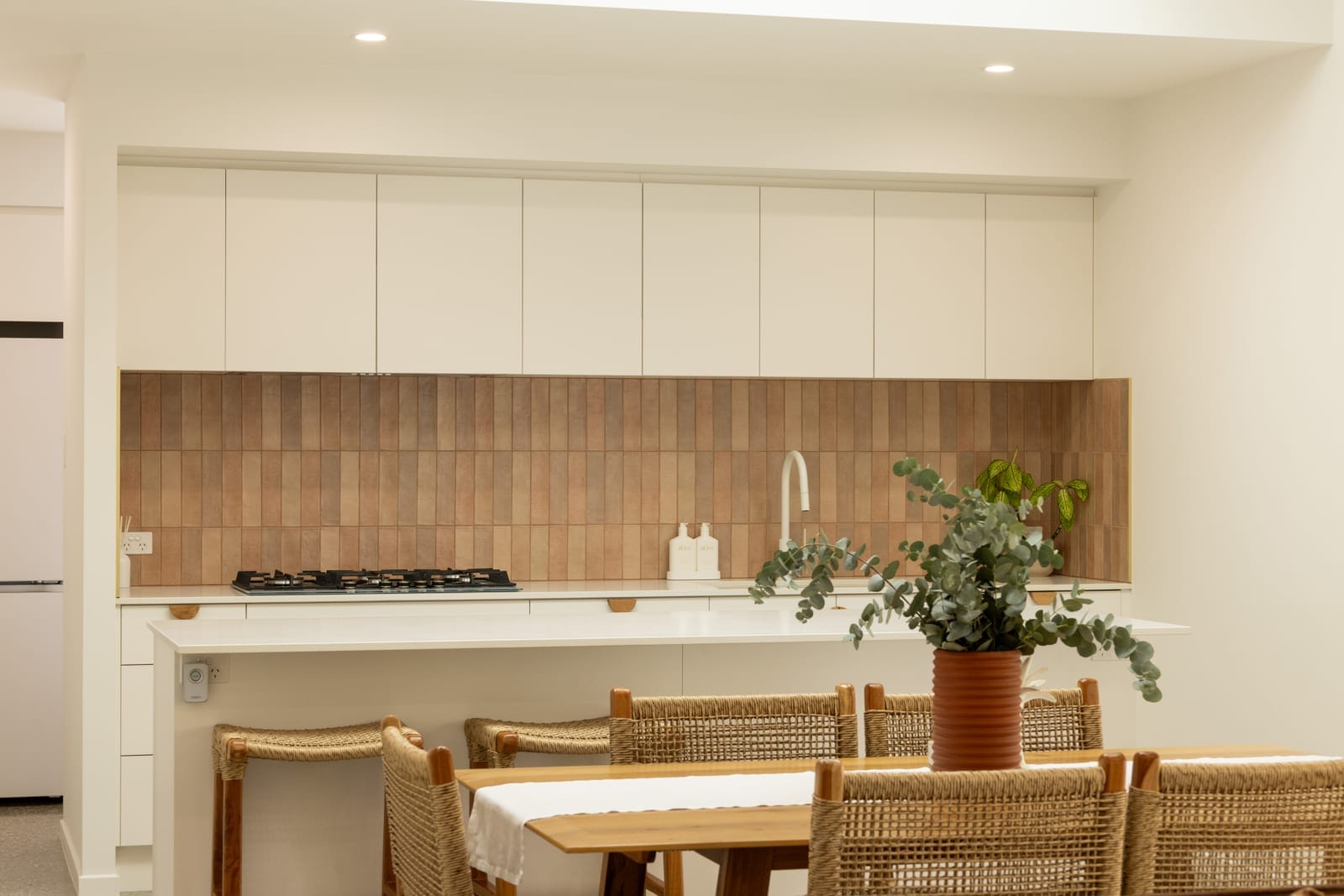 Effortless Contemporary Living with a Few Unexpected Luxuries