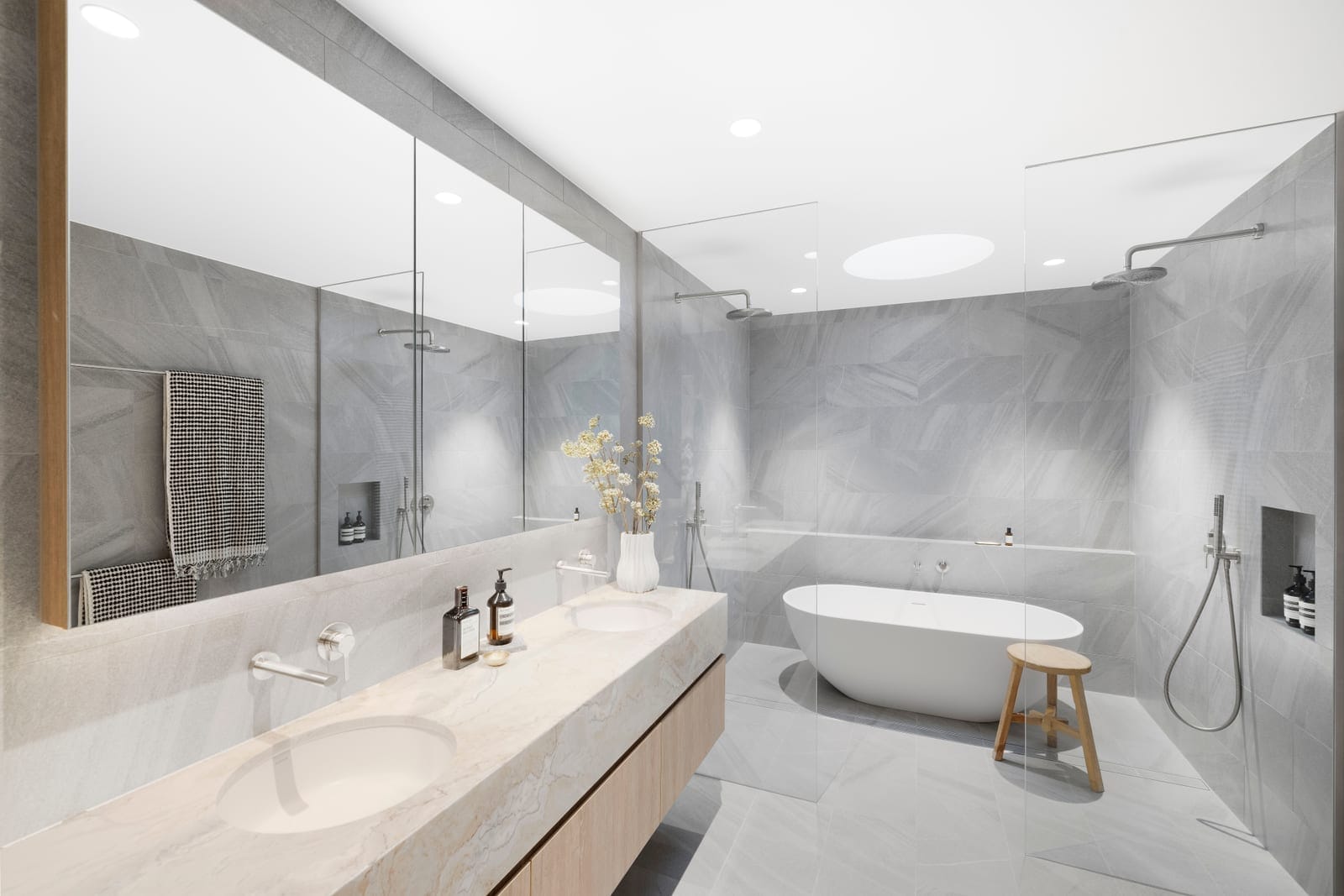 A New Benchmark in Beachside Luxury