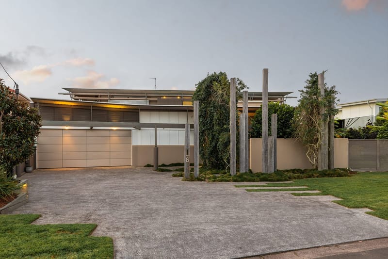 Hilltop Magnificence: Architect Designed, Ocean Views, 1234m2 Double Block!