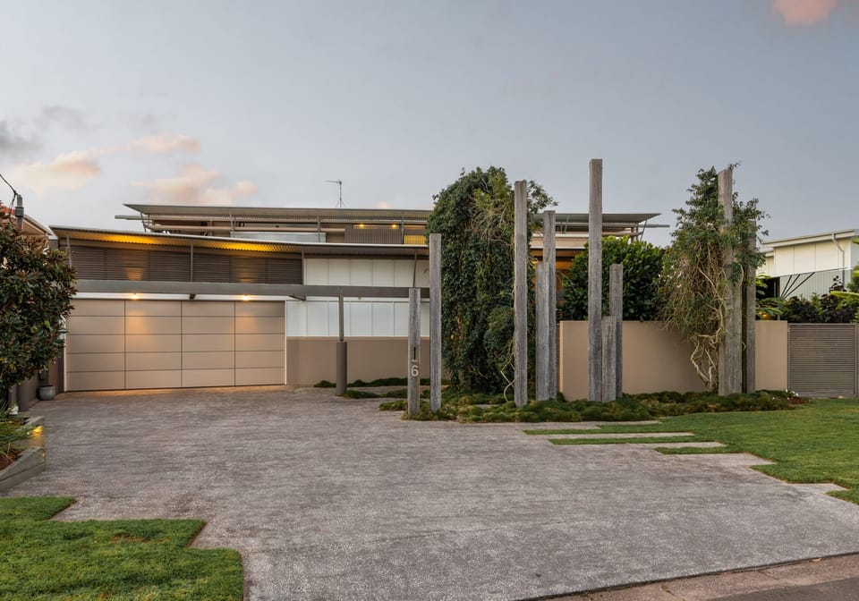 Hilltop Magnificence: Architect Designed, Ocean Views, 1234m2 Double Block!