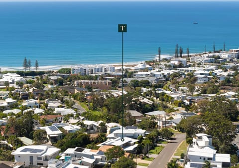 Hilltop Magnificence: Architect Designed, Ocean Views, 1234m2 Double Block!