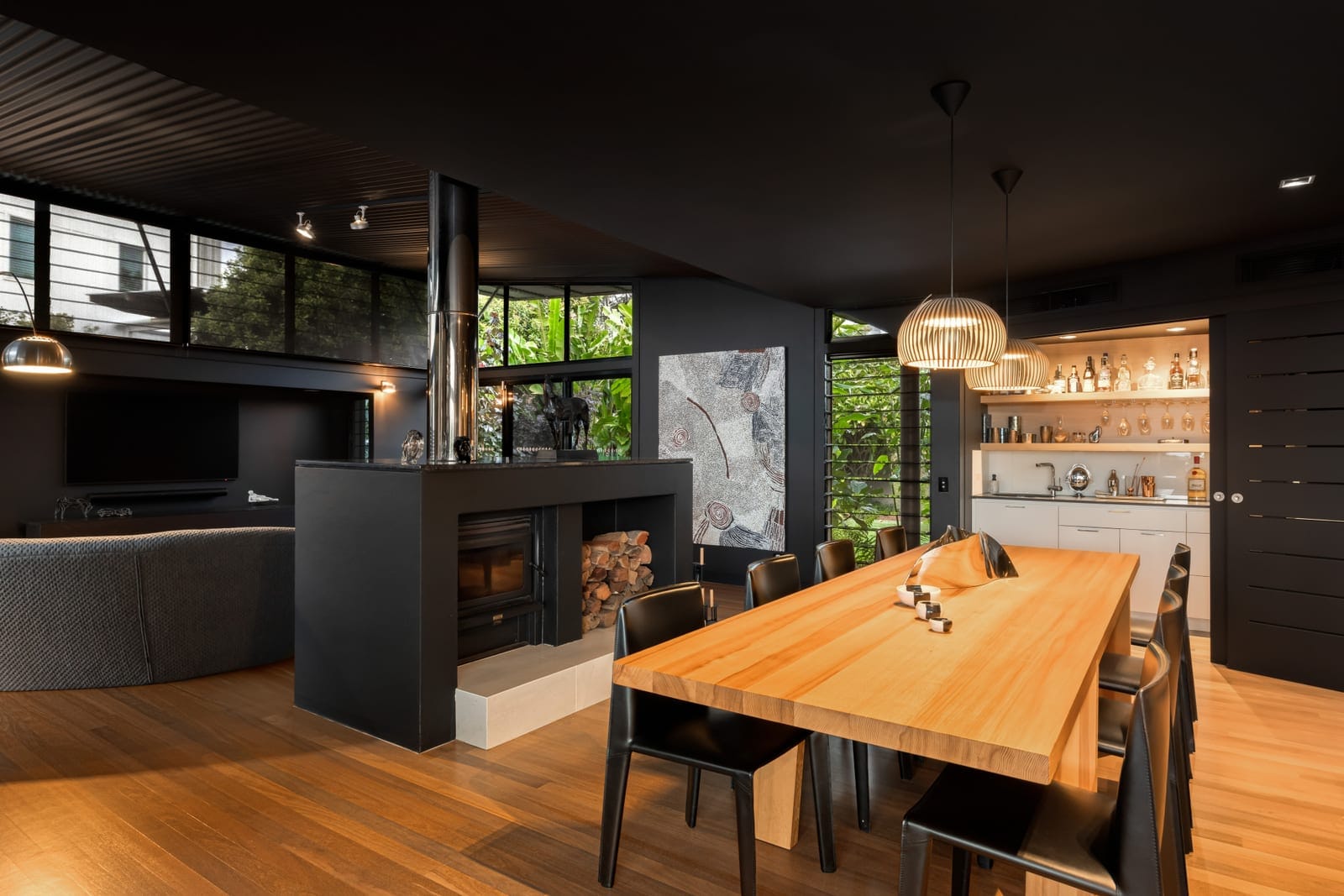 Hilltop Magnificence: Architect Designed, Ocean Views, 1234m2 Double Block!