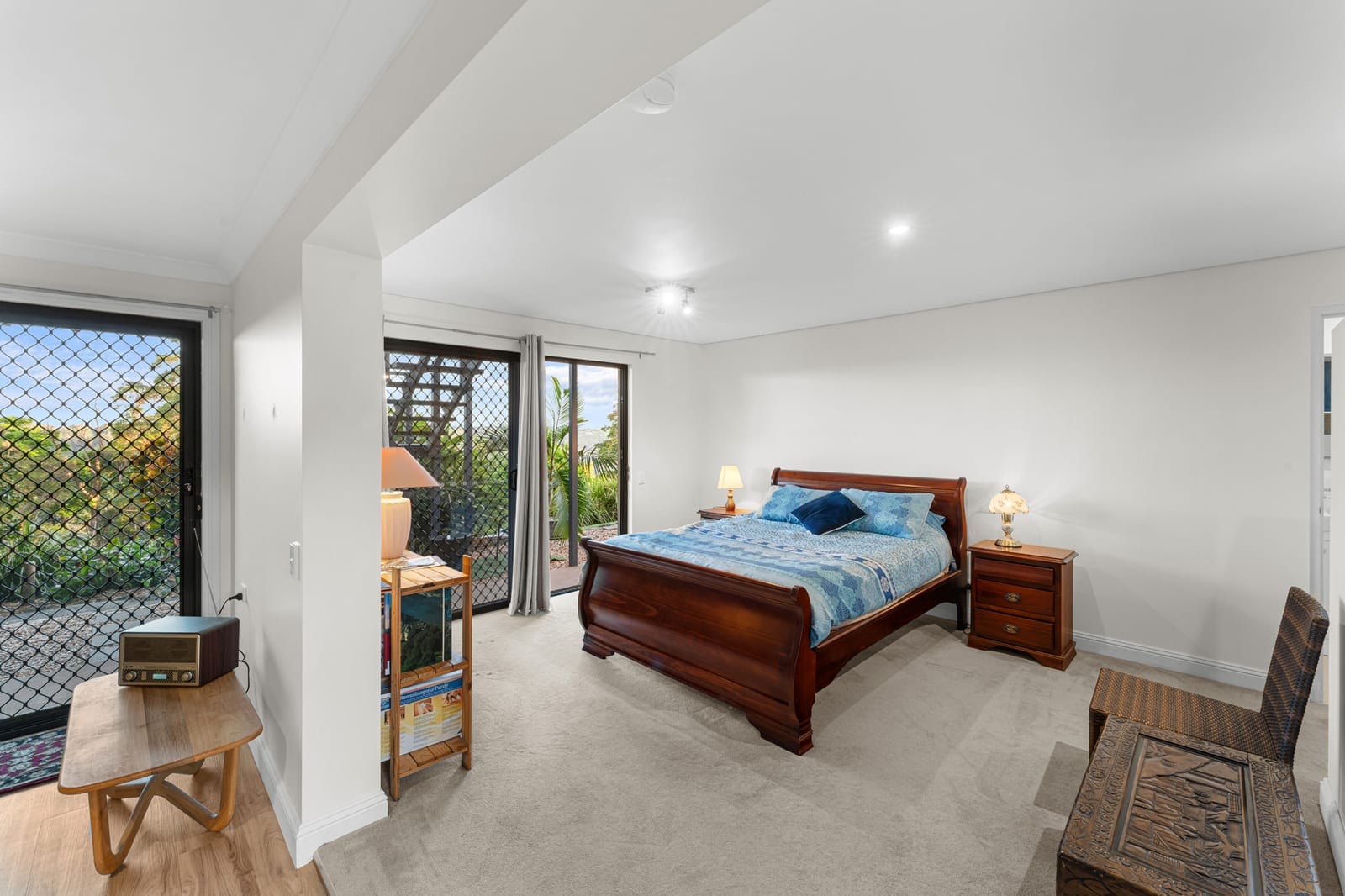 RIDGELINE LIVING WITH VIEWS THAT STOP YOU IN YOUR TRACKS