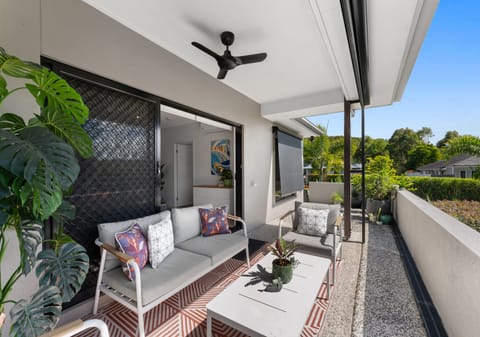 Elevated Bli Bli Living with a View
