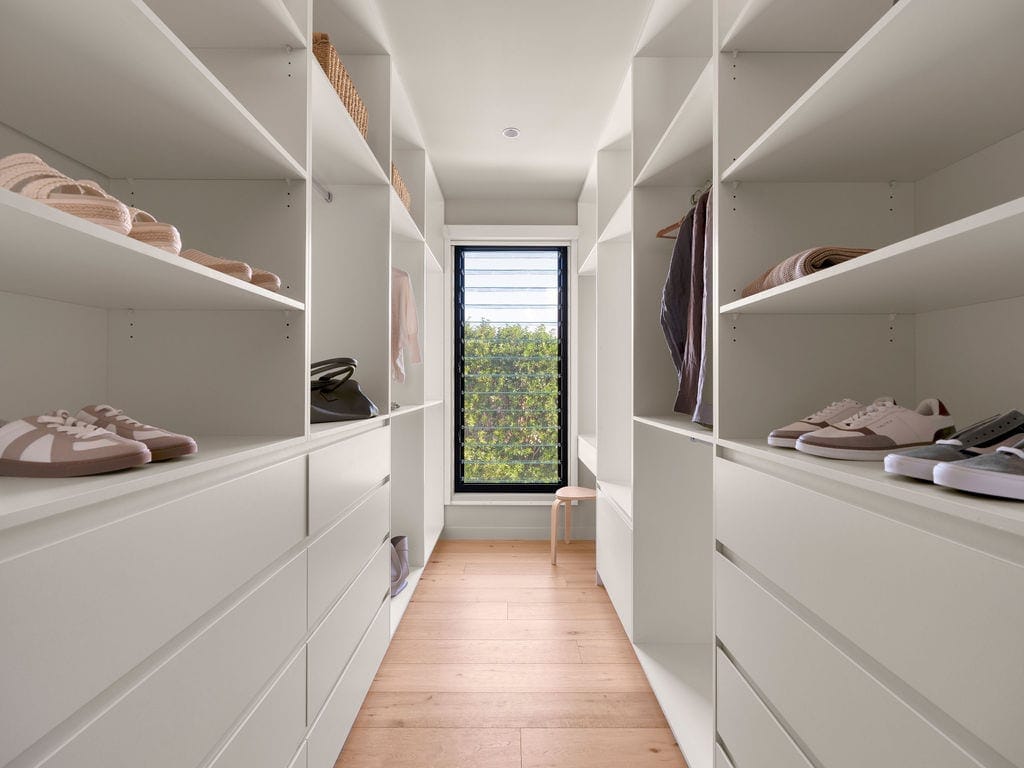 Stunning Commercial-Grade Build: Luxury Designer Living
