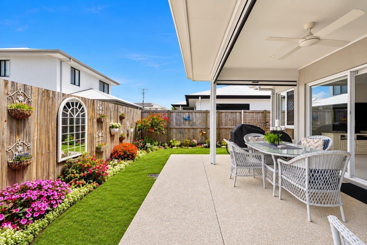 Hamptons-Inspired Charm with Flexible Family Living