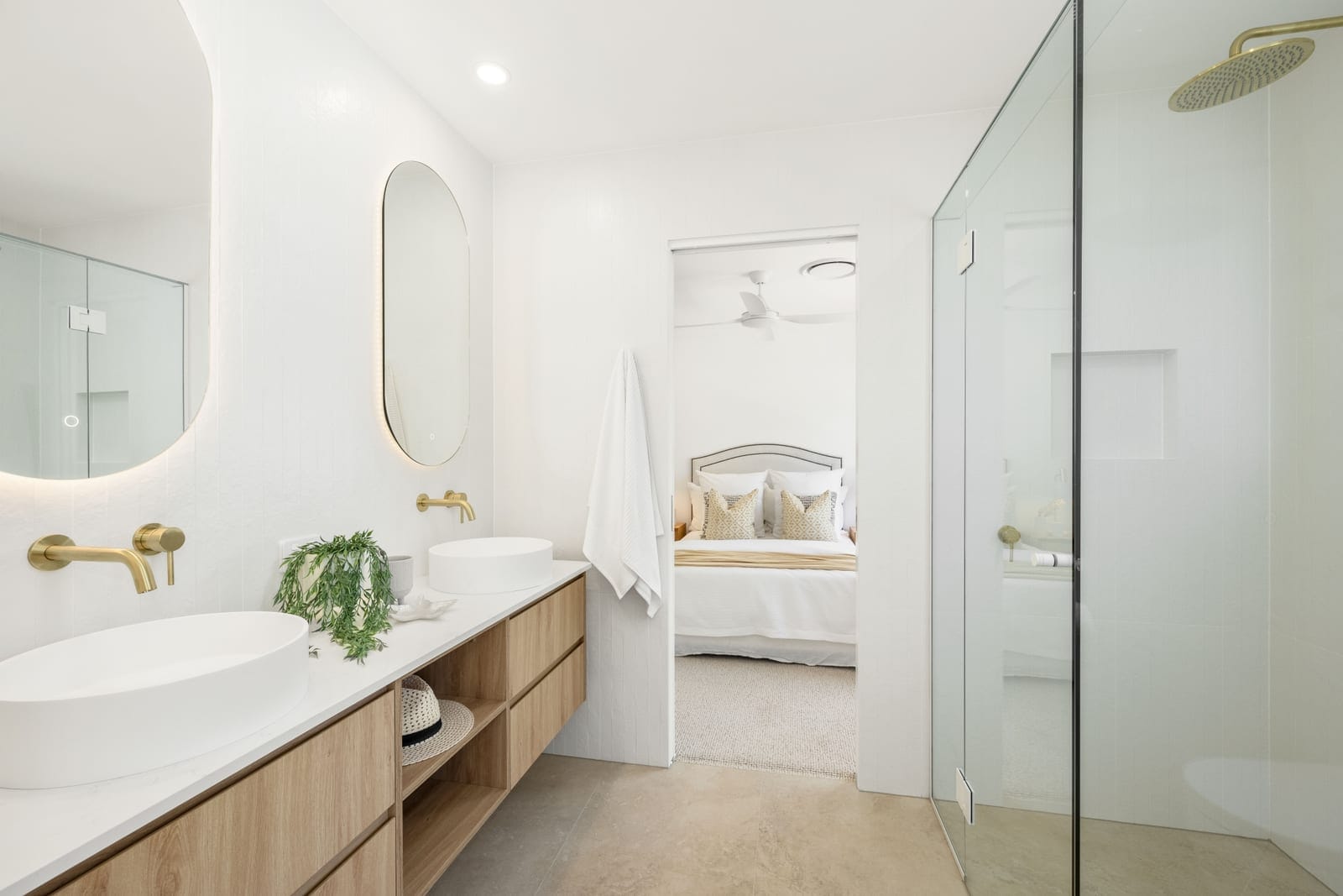 All-Season Entertainer: Modern Elegance, Single Level Living