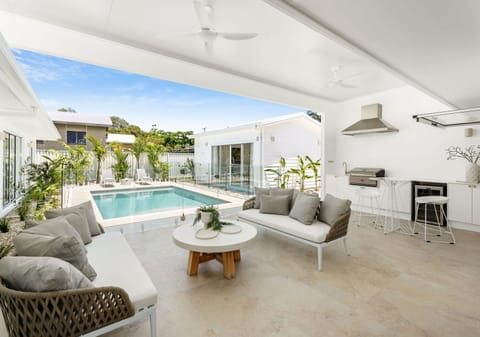 All-Season Entertainer: Modern Elegance, Single Level Living