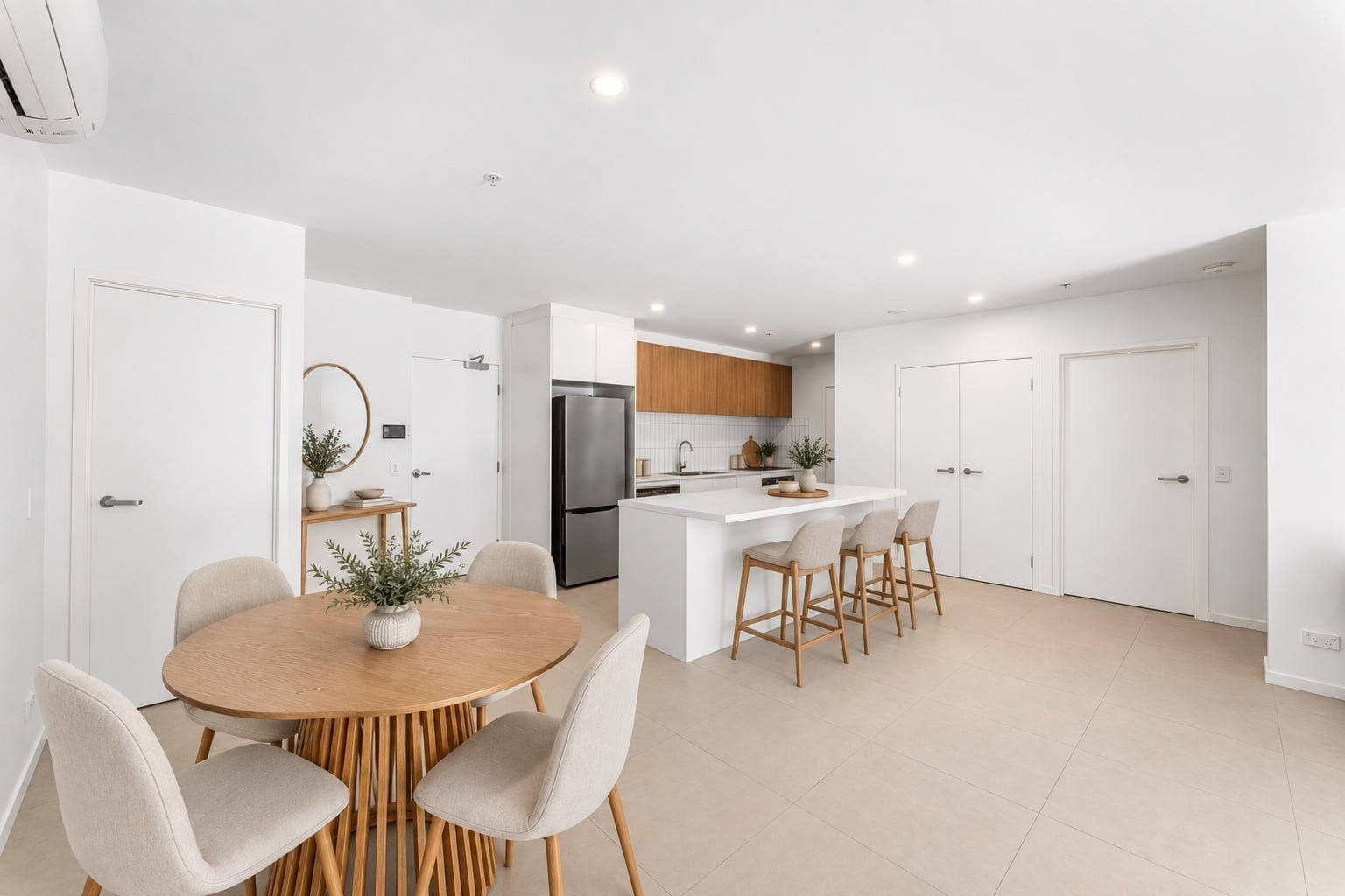 Modern Coastal Comfort with an Outdoor Terrace Built for Entertaining