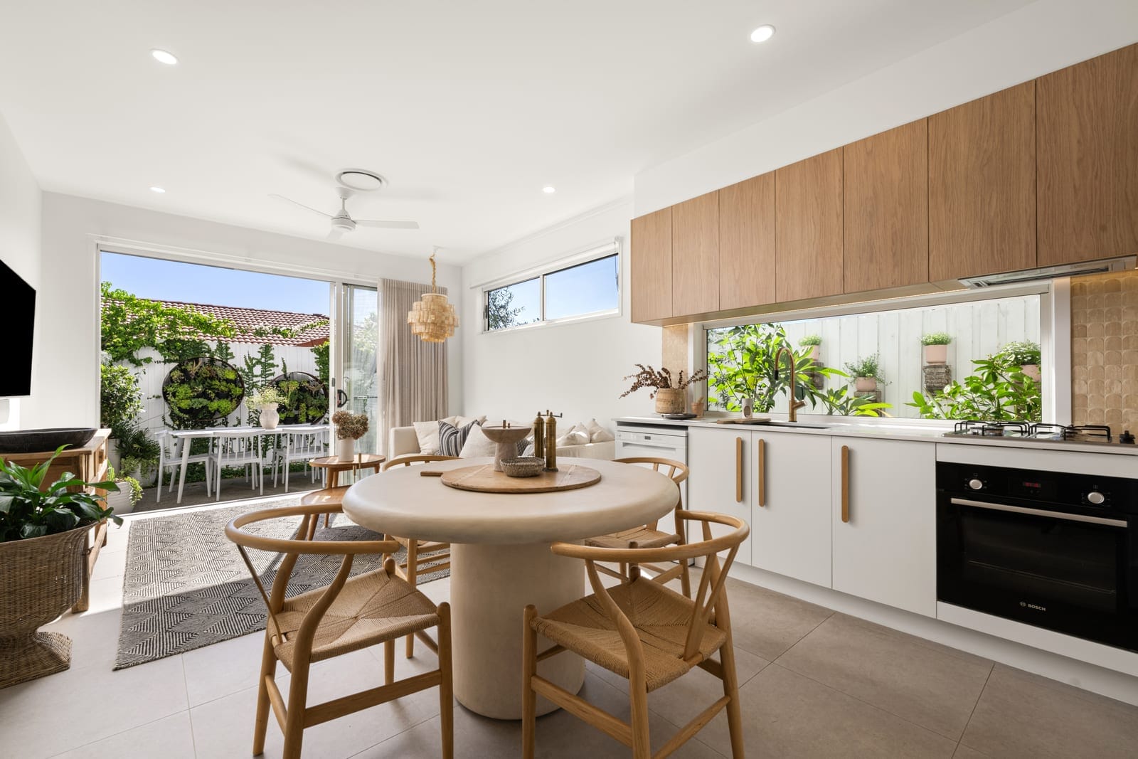 Lifestyle, Luxury, Location: Boutique Complex in River Precinct