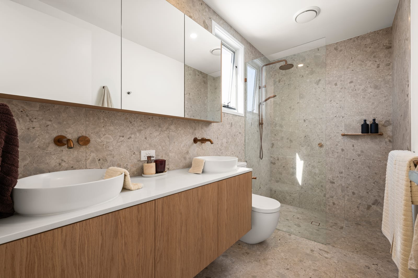 Lifestyle, Luxury, Location: Boutique Complex in River Precinct