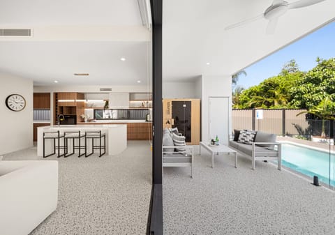 LUNA | Brand-New Coastal Luxury + Established Airbnb Income