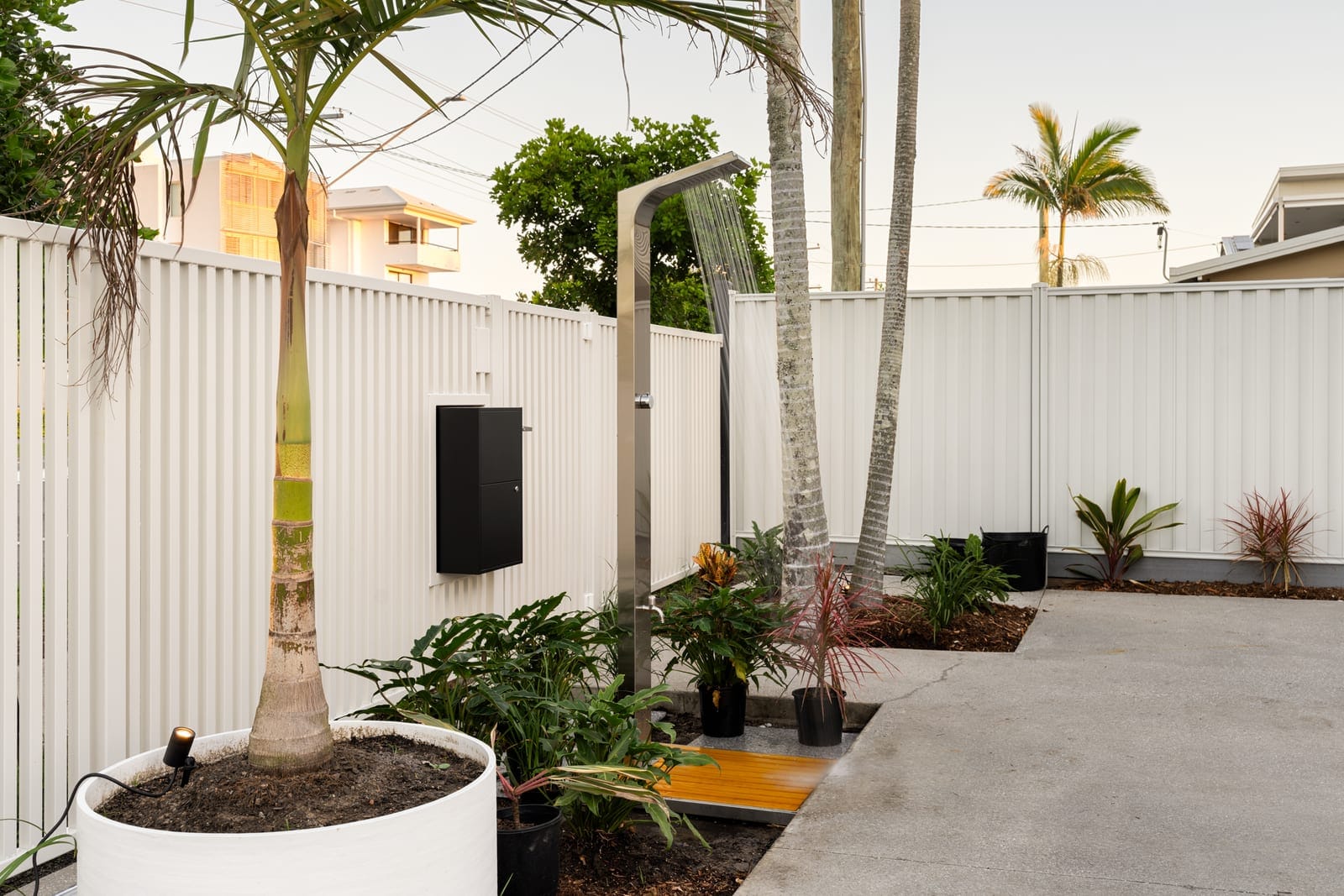 LUNA | Brand-New Coastal Luxury + Established Airbnb Income