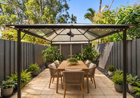 Private, Practical and Low-Maintenance Living in a High-Convenience Location