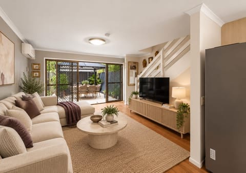 Private, Practical and Low-Maintenance Living in a High-Convenience Location