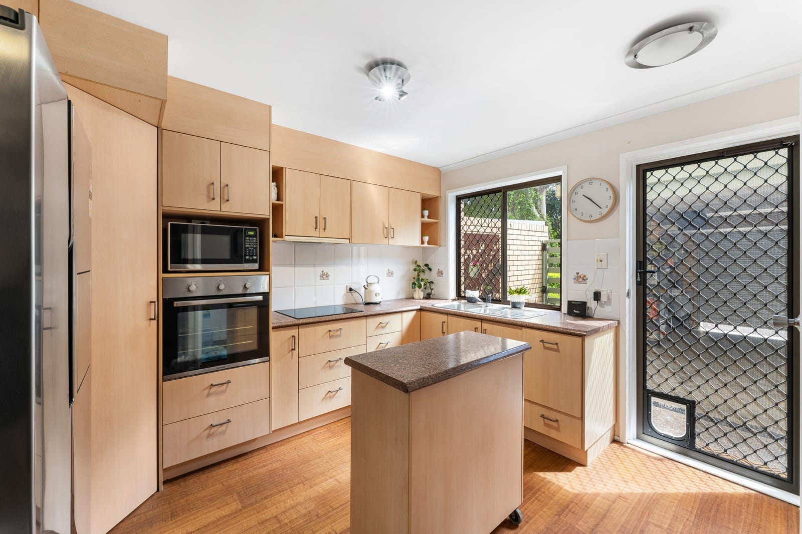 Private, Practical and Low-Maintenance Living in a High-Convenience Location