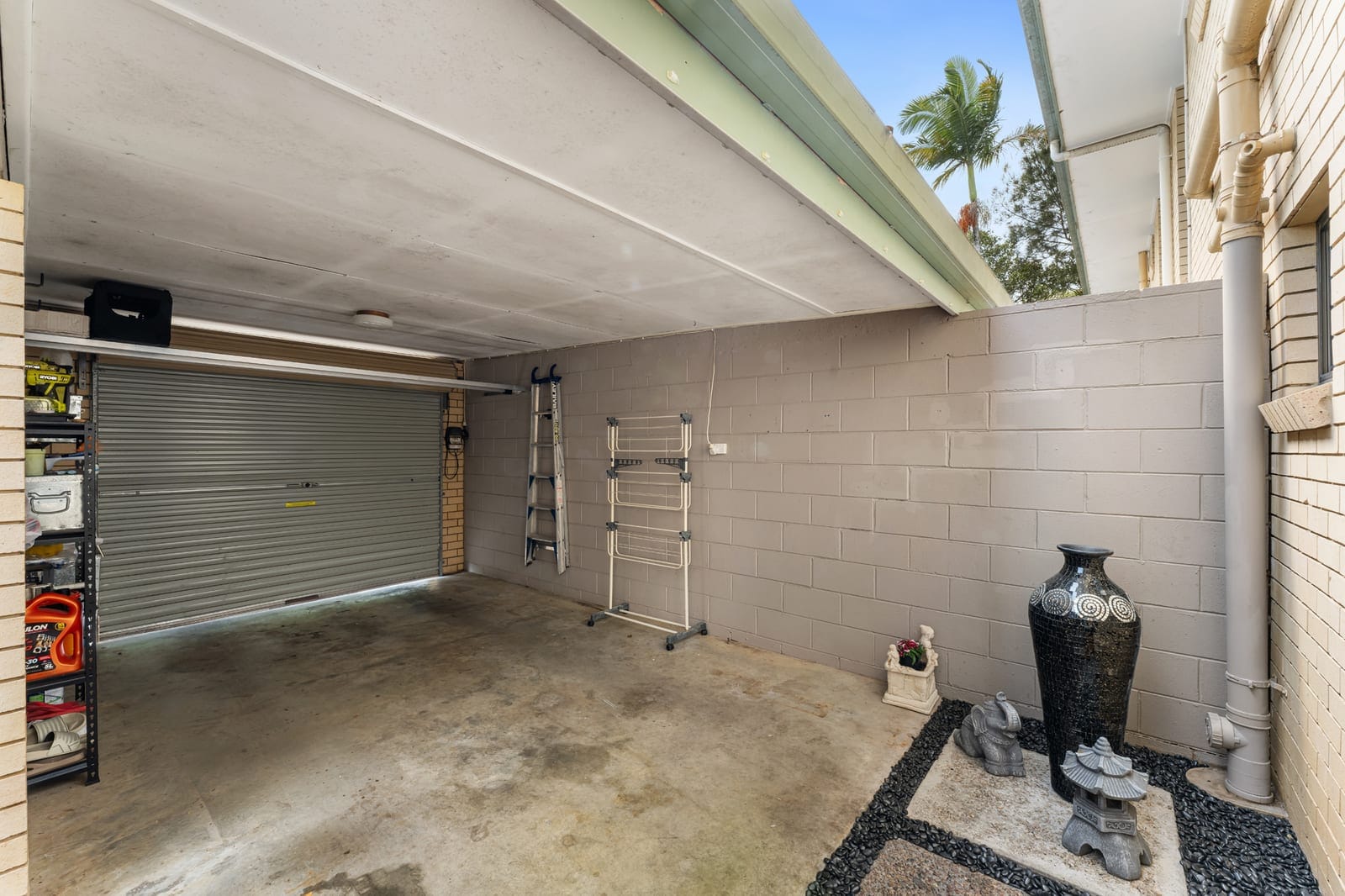 Private, Practical and Low-Maintenance Living in a High-Convenience Location
