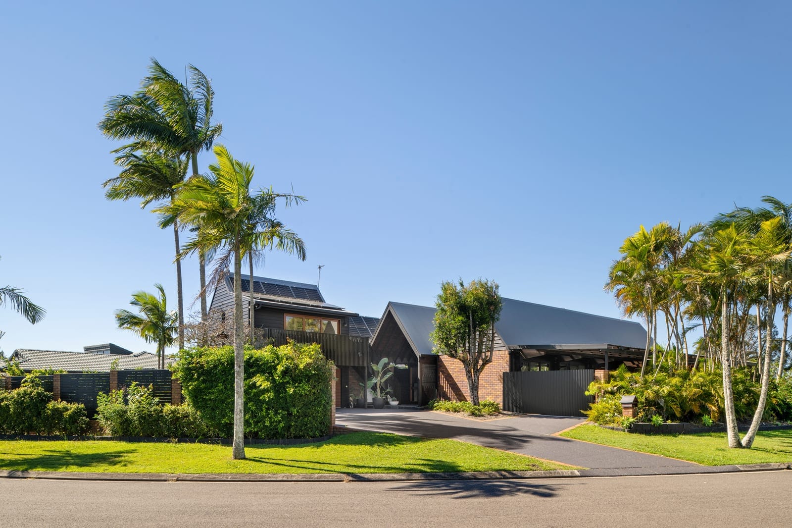 A Tropical Retreat with Character, Space and Flexibility