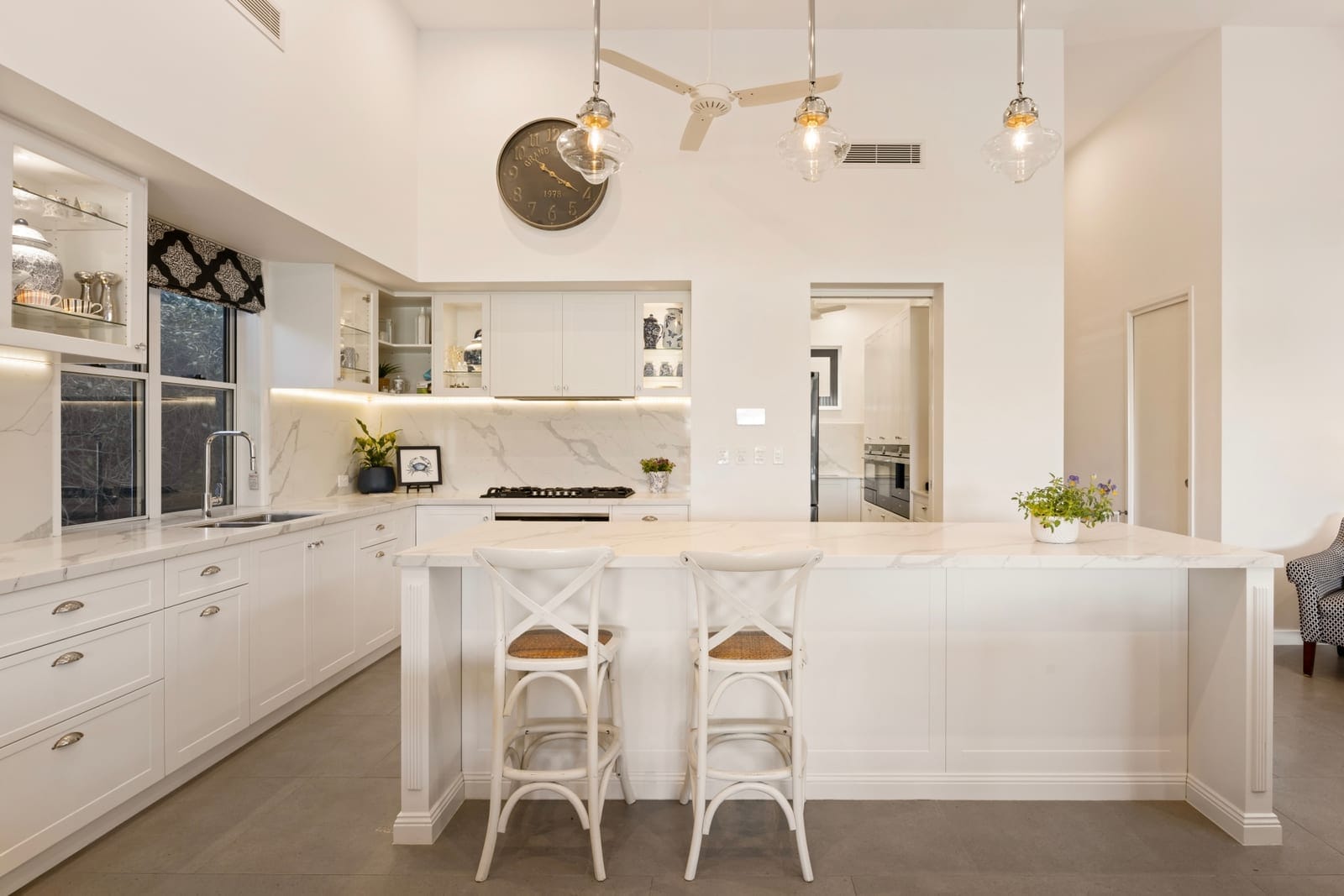 Bespoke by Design: Sophisticated Beachside Living