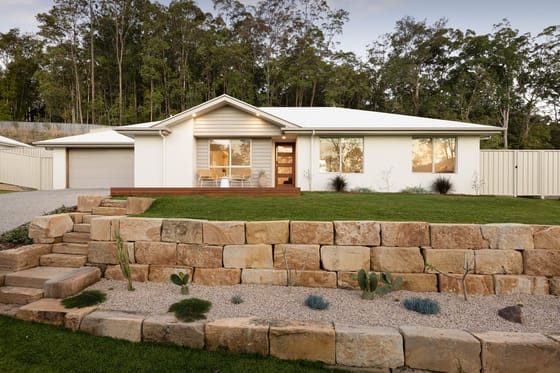 Elevated Hinterland Living - Views, Space & Serenity