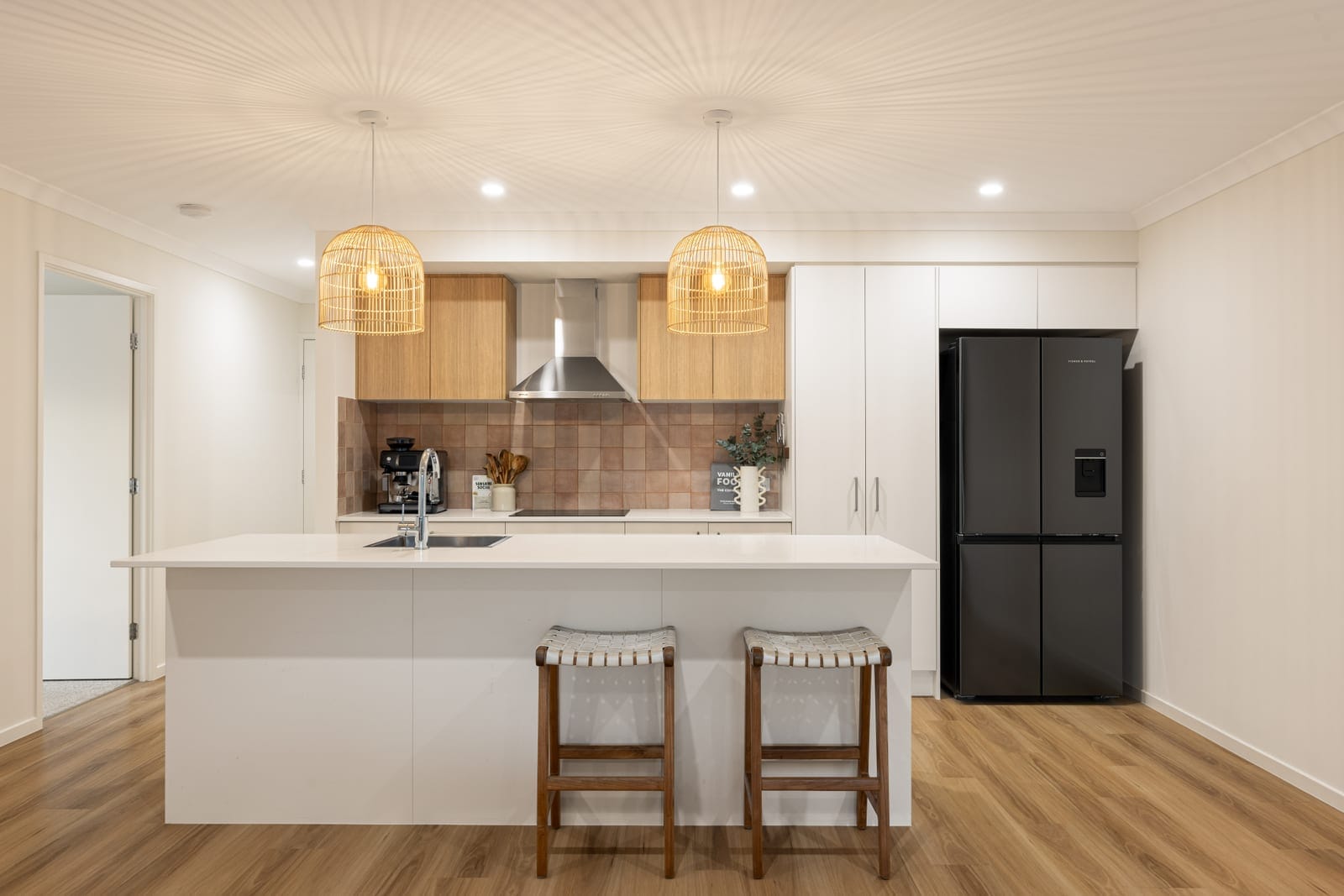 Elevated Hinterland Living - Views, Space & Serenity