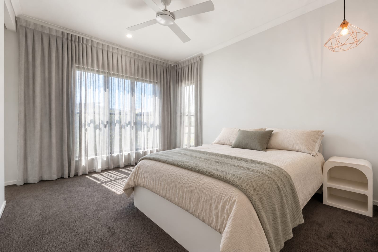 Resort-Inspired Family Living with Space to Spare