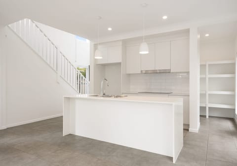 Contemporary Family Living in Central Maroochydore