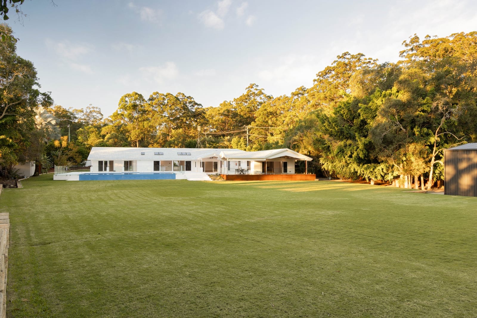 Expansive Entertainer in Elite Education Precinct