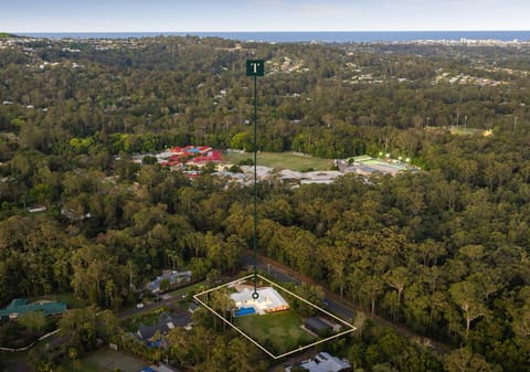 Expansive Entertainer in Elite Education Precinct