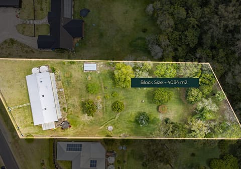 Acreage Living, Mountain Views & Endless Potential