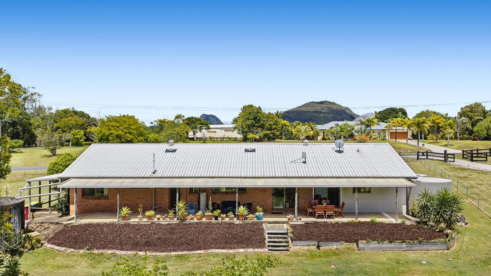 Acreage Living, Mountain Views & Endless Potential