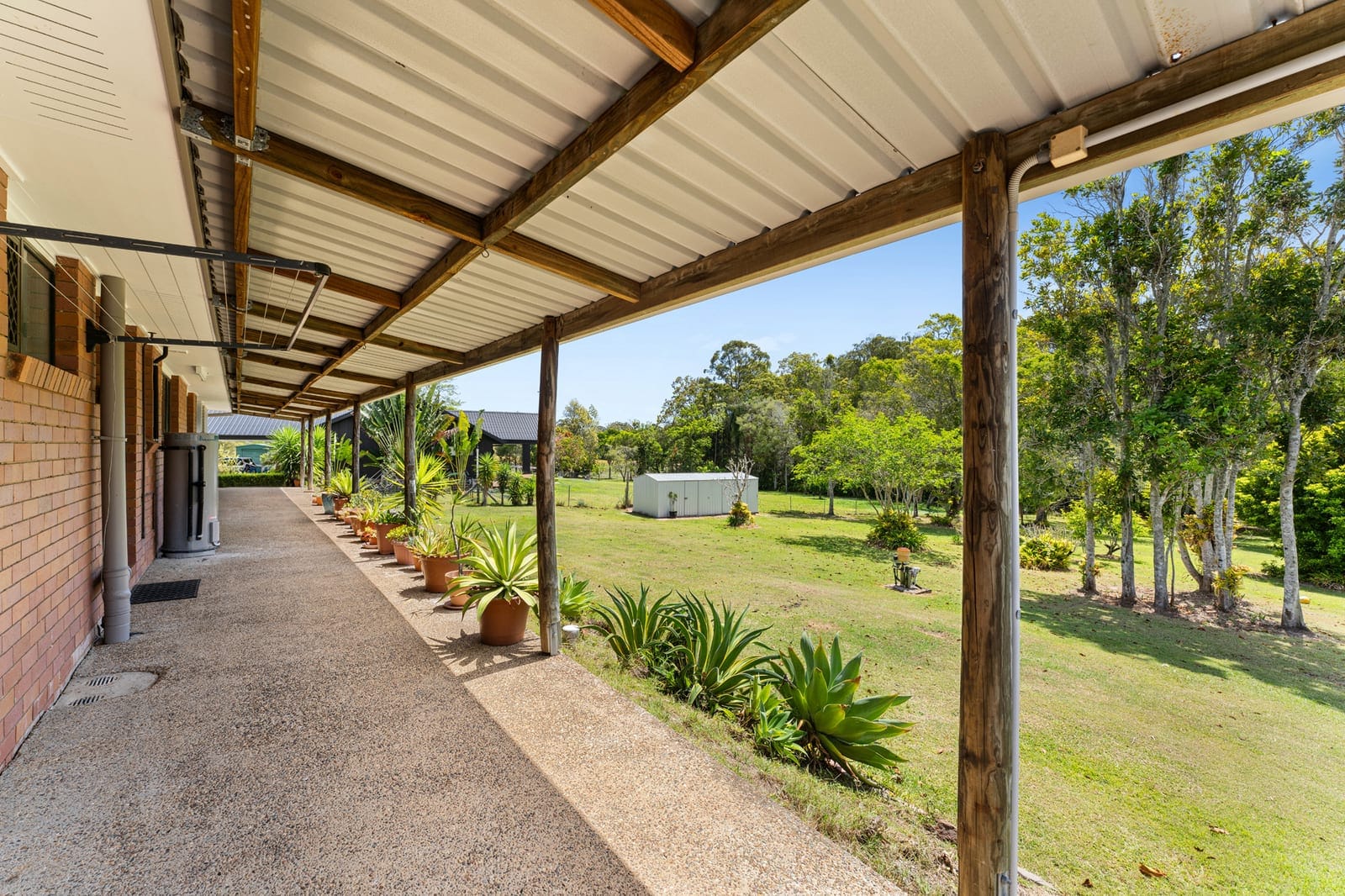 Acreage Living, Mountain Views & Endless Potential