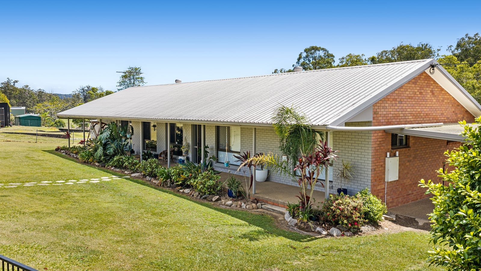 Acreage Living, Mountain Views & Endless Potential