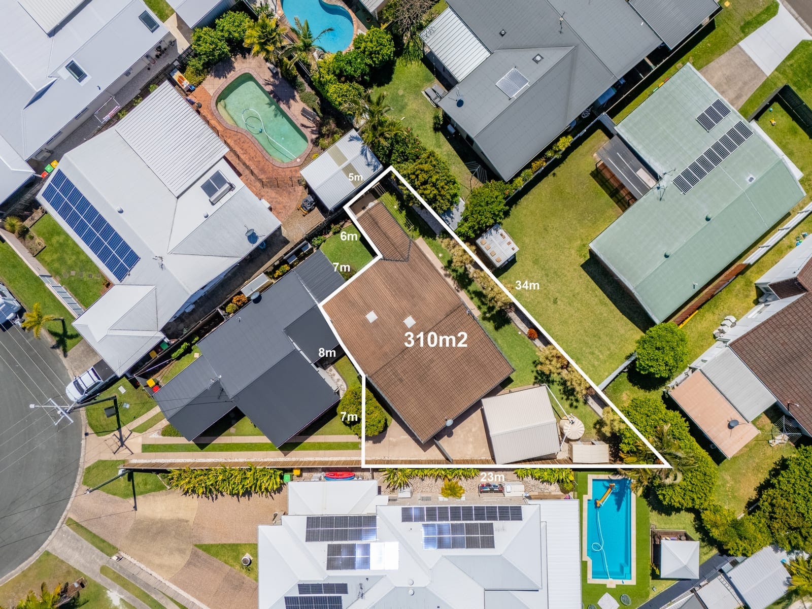 Private, House-Sized Living in Sought-After Buddina
