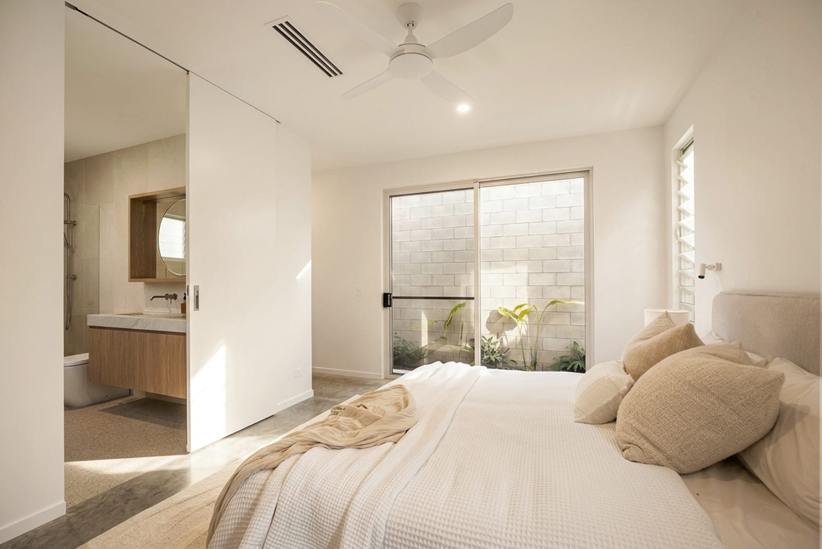 A New Chapter in Contemporary Coastal Living