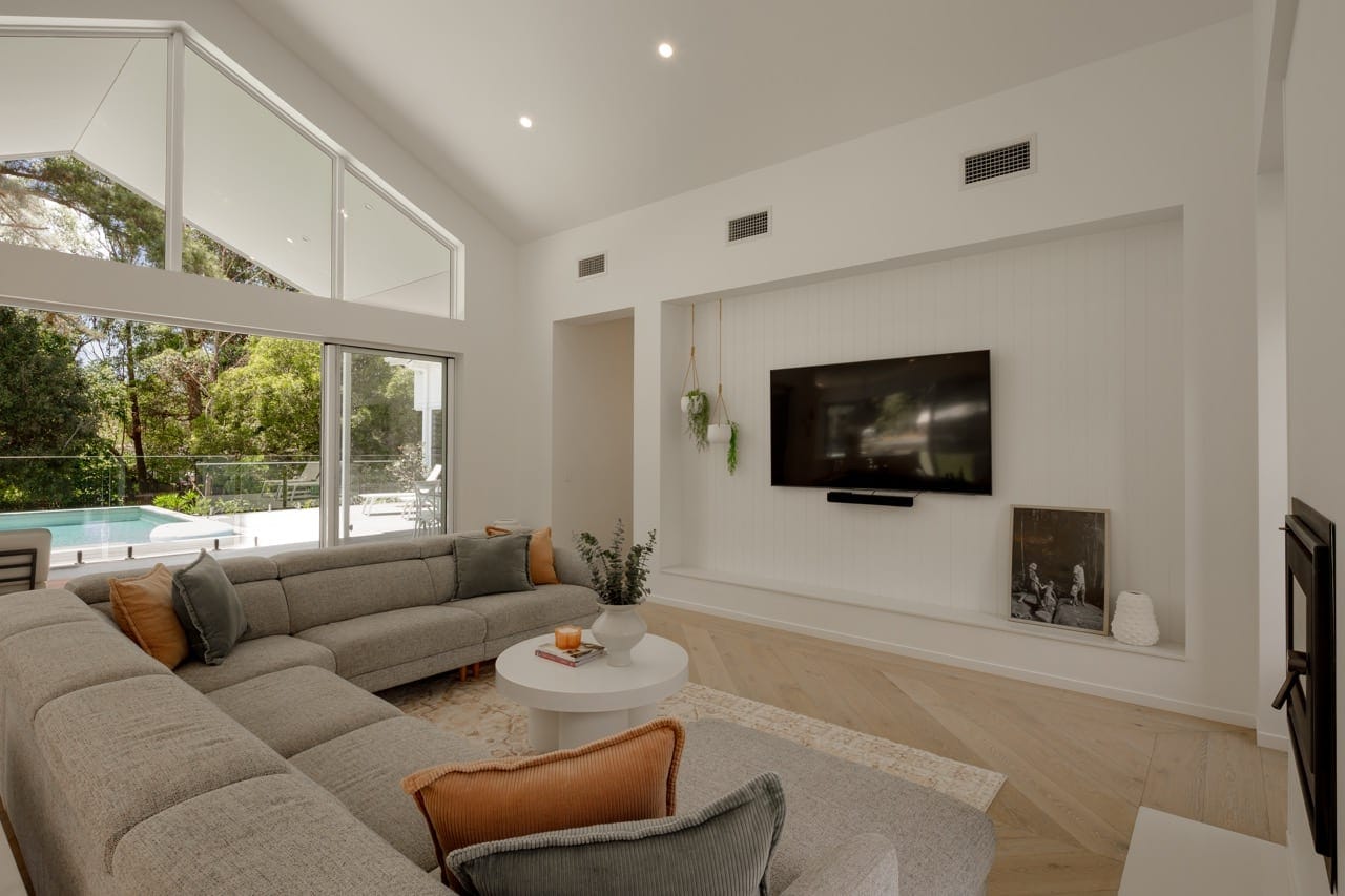 Acreage to Ocean: Best of Both Worlds!