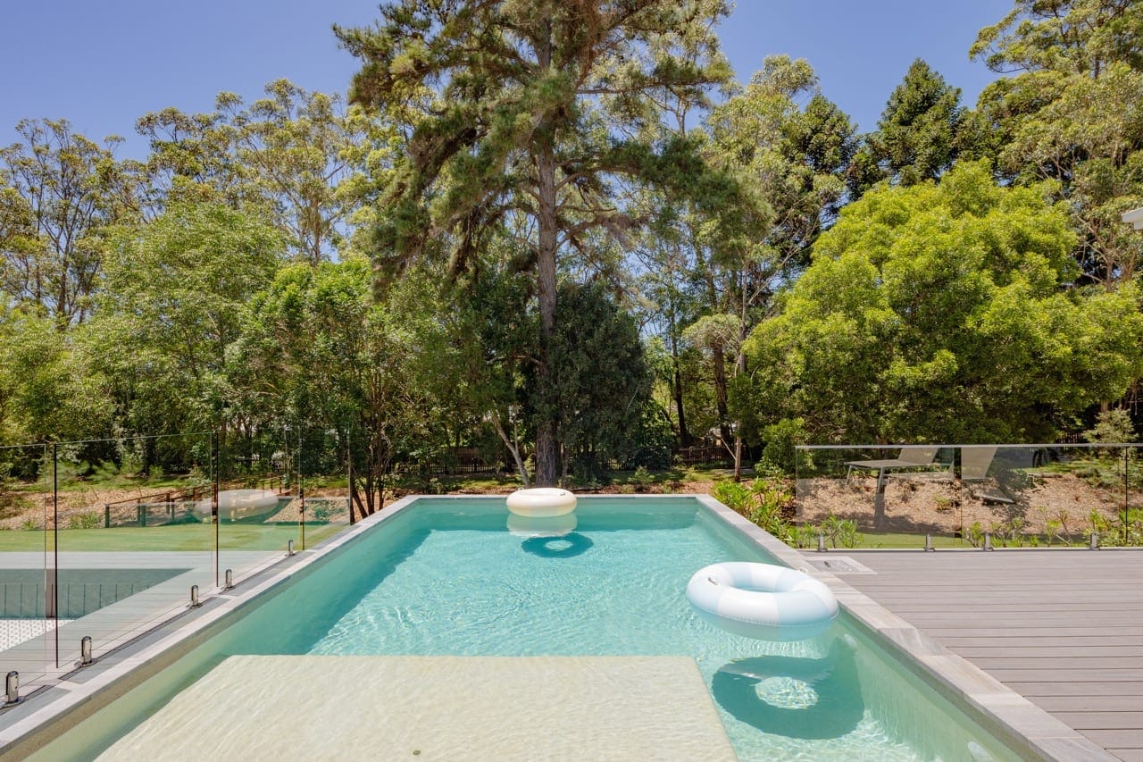 Acreage to Ocean: Best of Both Worlds!