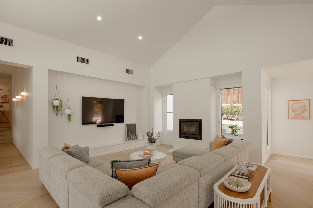 Acreage to Ocean: Best of Both Worlds!
