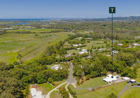 Acreage to Ocean: Best of Both Worlds!