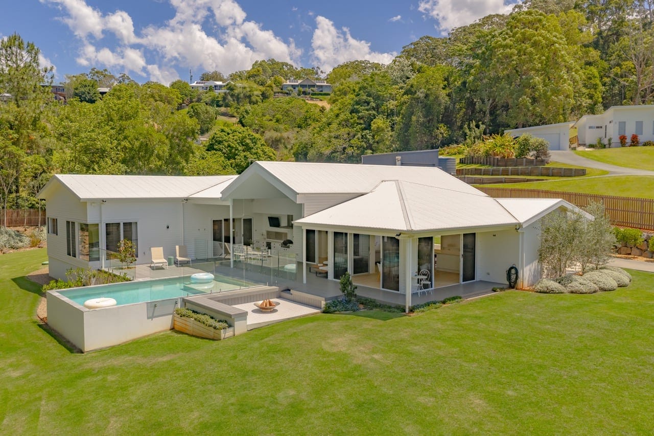 Acreage to Ocean: Best of Both Worlds!