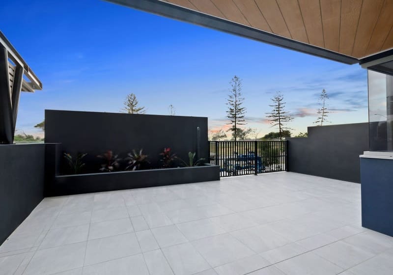 I Want It All – Size, View, Alfresco Living!
