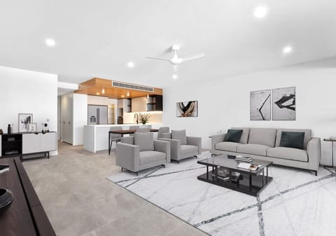 Light, Elevation, Sophistication!