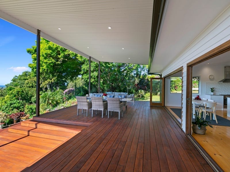 “Shady Tree" - First time offered for nearly sixty years - one family, 4 generations - This is TRUE BUDERIM!